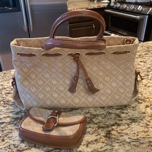 Dooney & Bourke handbag with wallet